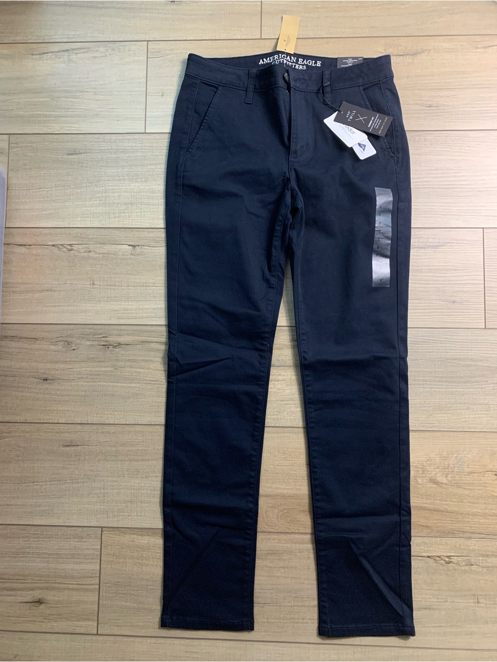 *New* American Eagle Outfitters Pants in Navy